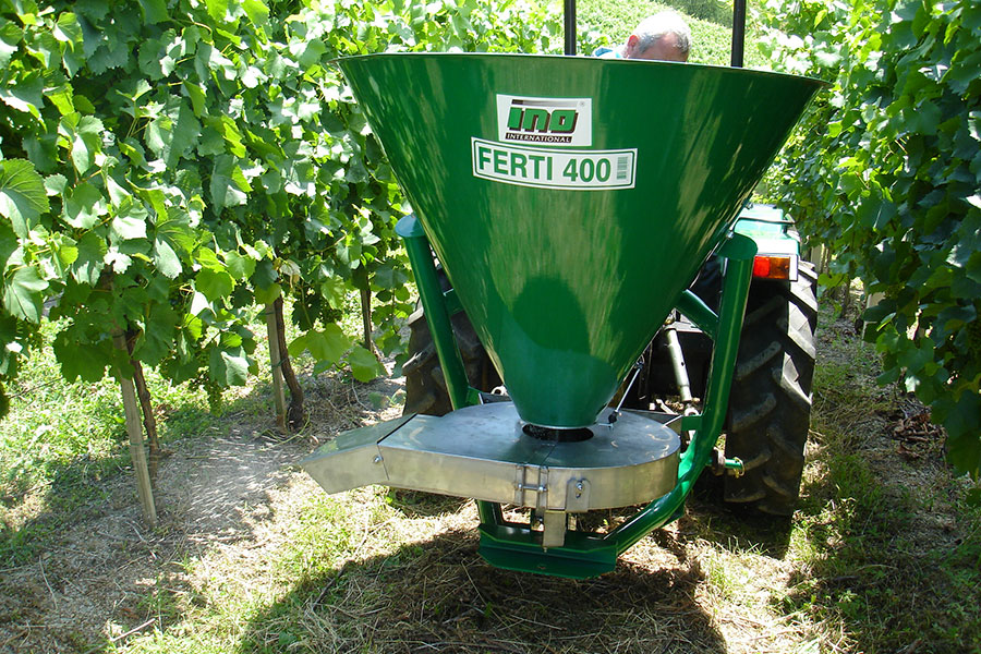 Навесные разбрасыватели удобрений FERTI