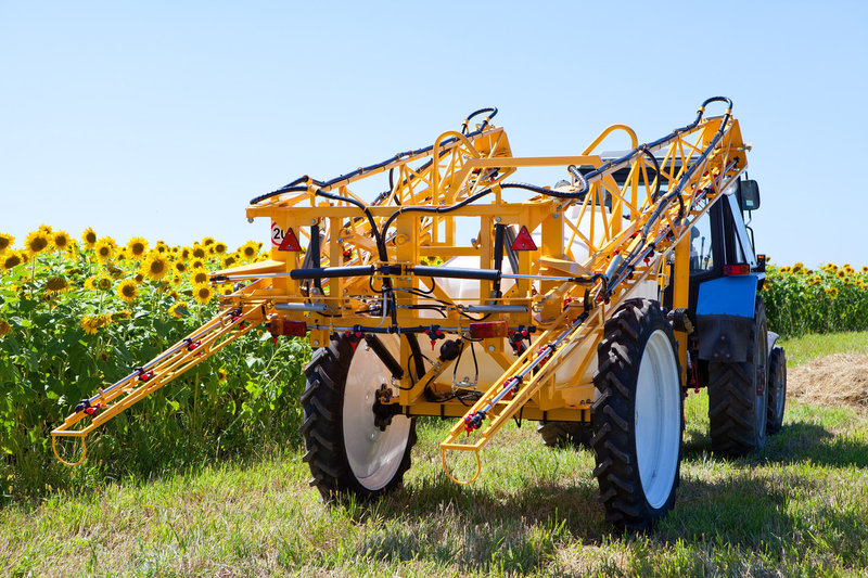 Опрыскиватель прицепной КРОНОС 2500/3000-18/22