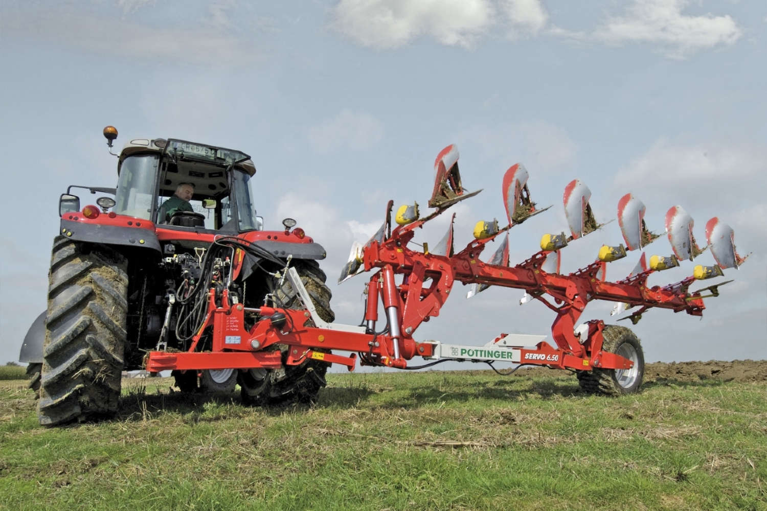 Полунавесные плуги SERVO 6.50