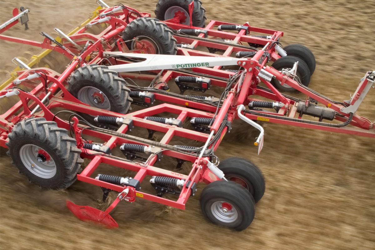 Прицепные культиваторы POETTINGER TERRIA