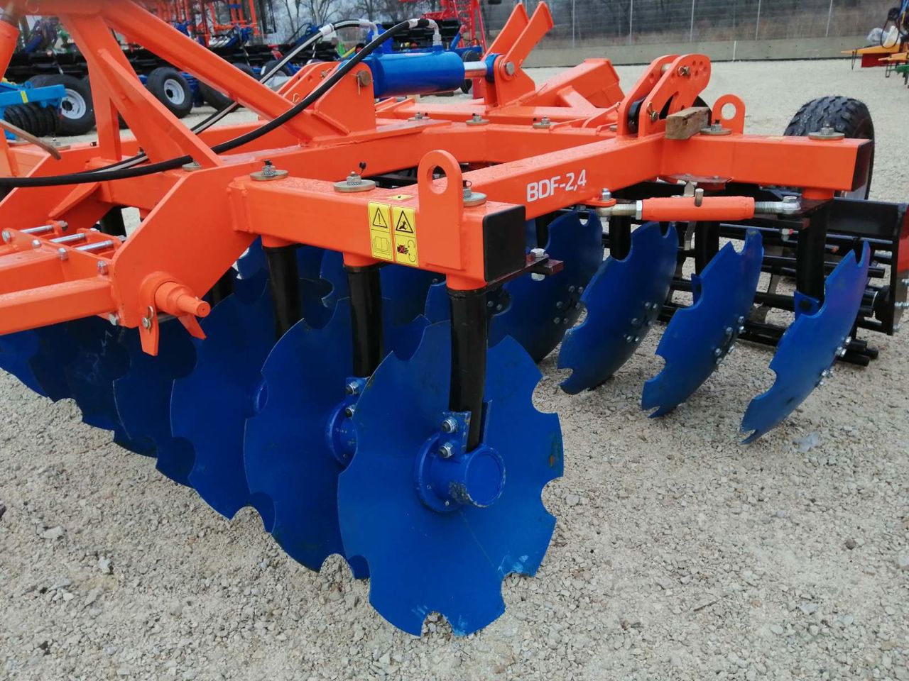 Дисковая борона БДФ 2,4 / 3,2 / 4,0 / 6,0 метров