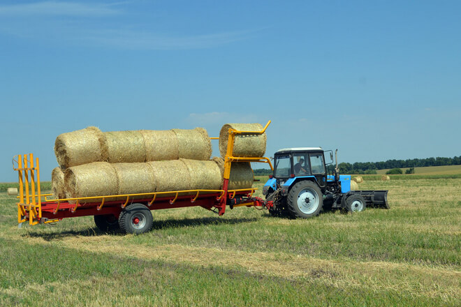 Полуприцеп тюковоз самозагрузочный ПТ-12-24