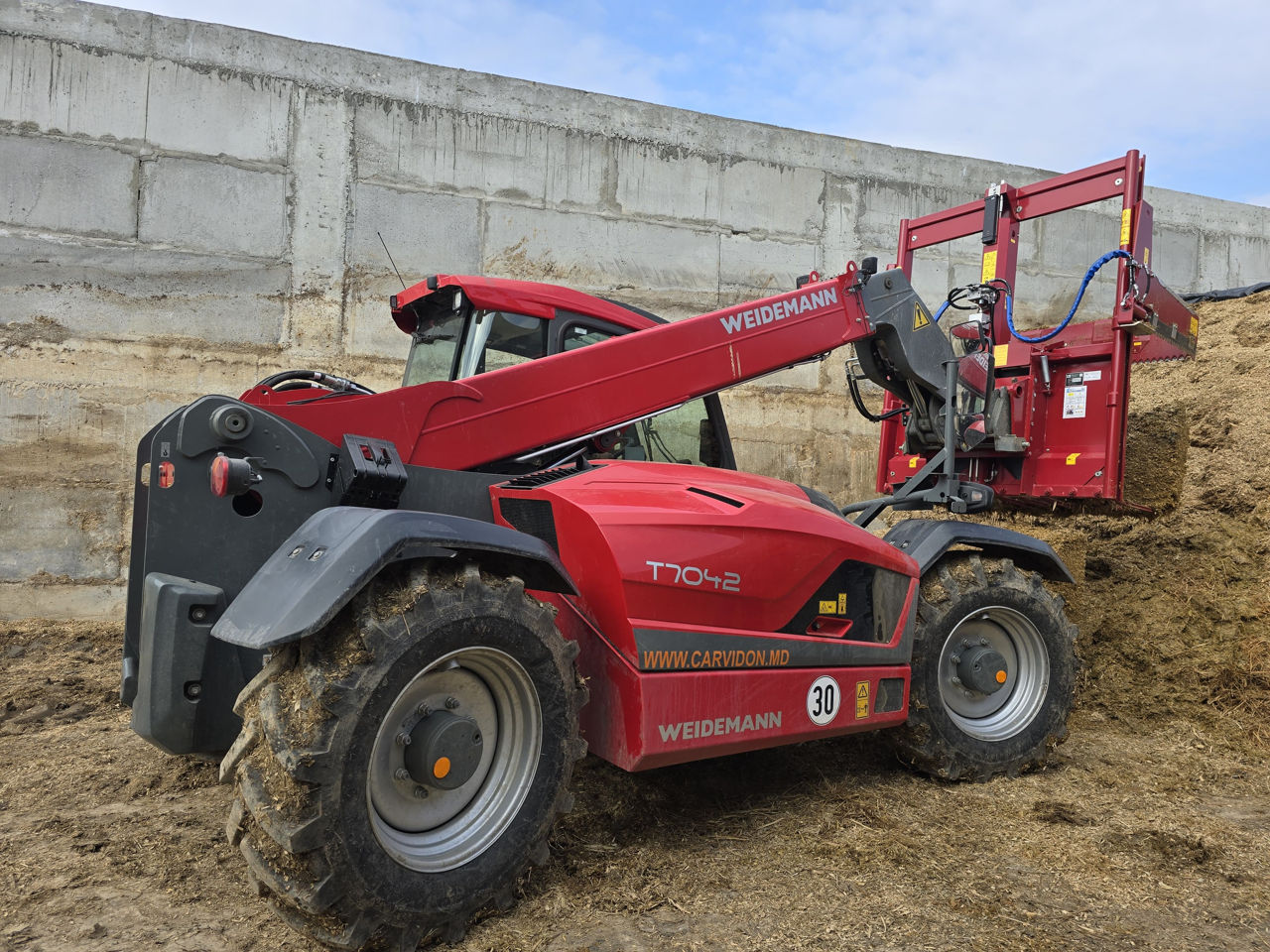 Телескопический погрузчик Weidemann T7042